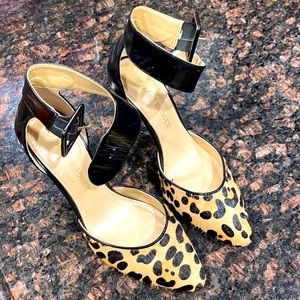 🌿Audrey Brooke cheetah heels buckle straps, size 5 1/2🌿